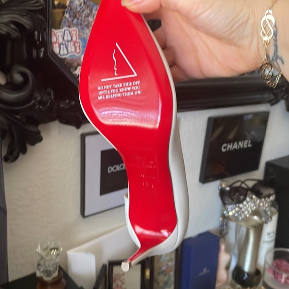 Christian Loubs - Picture 4 of 4